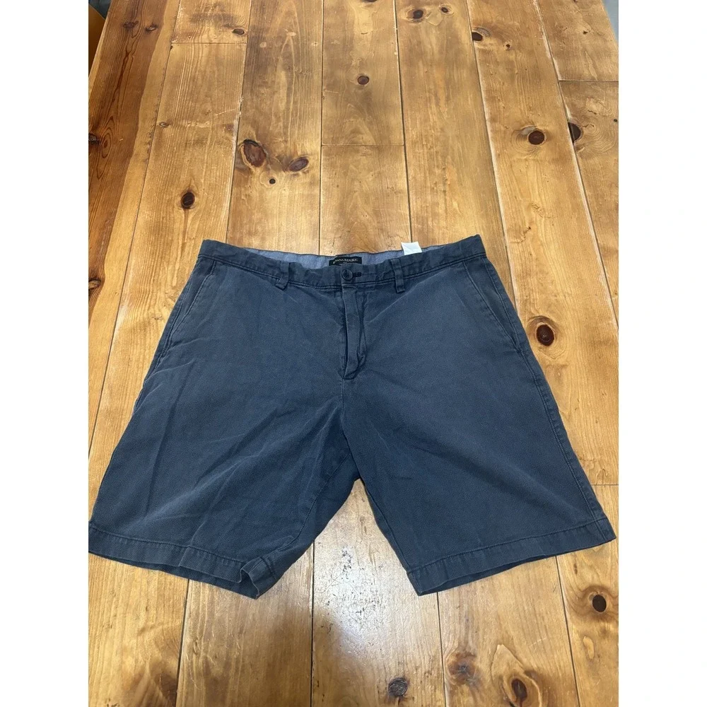 Banana Republic Aiden Chino Shorts Men's Size 36 Navy Blue Flat Front Cotton